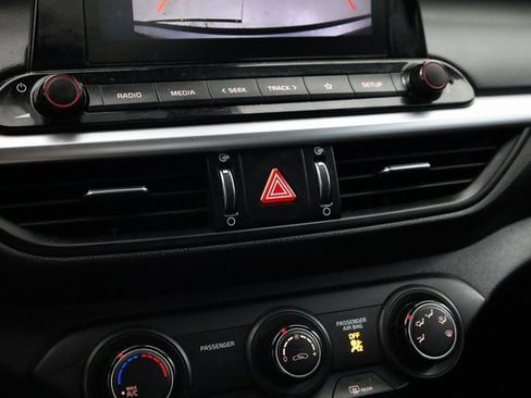 Used 2023 Kia Forte LXS image 19