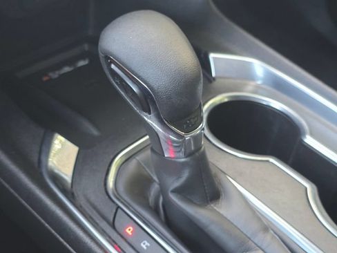 Used 2023 Chevrolet Traverse LT FWD image 31