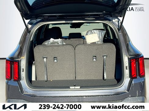 New 2026 Kia Sorento LX image 11