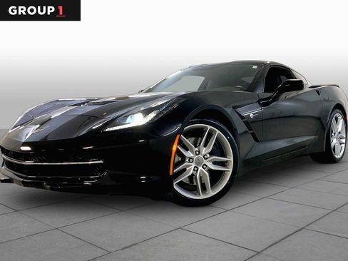 Used 2016 Chevrolet Corvette Stingray Coupe RWD image 1