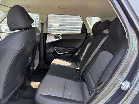 Used 2023 Kia Soul LX w/ LX Technology Package FWD image 15