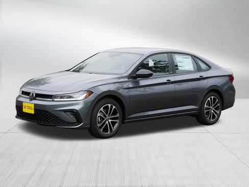 New 2025 Volkswagen Jetta Sport image 2