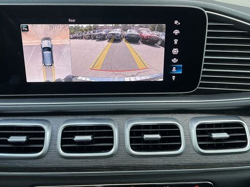 Used 2022 Mercedes-Benz GLE 450 4MATIC image 46