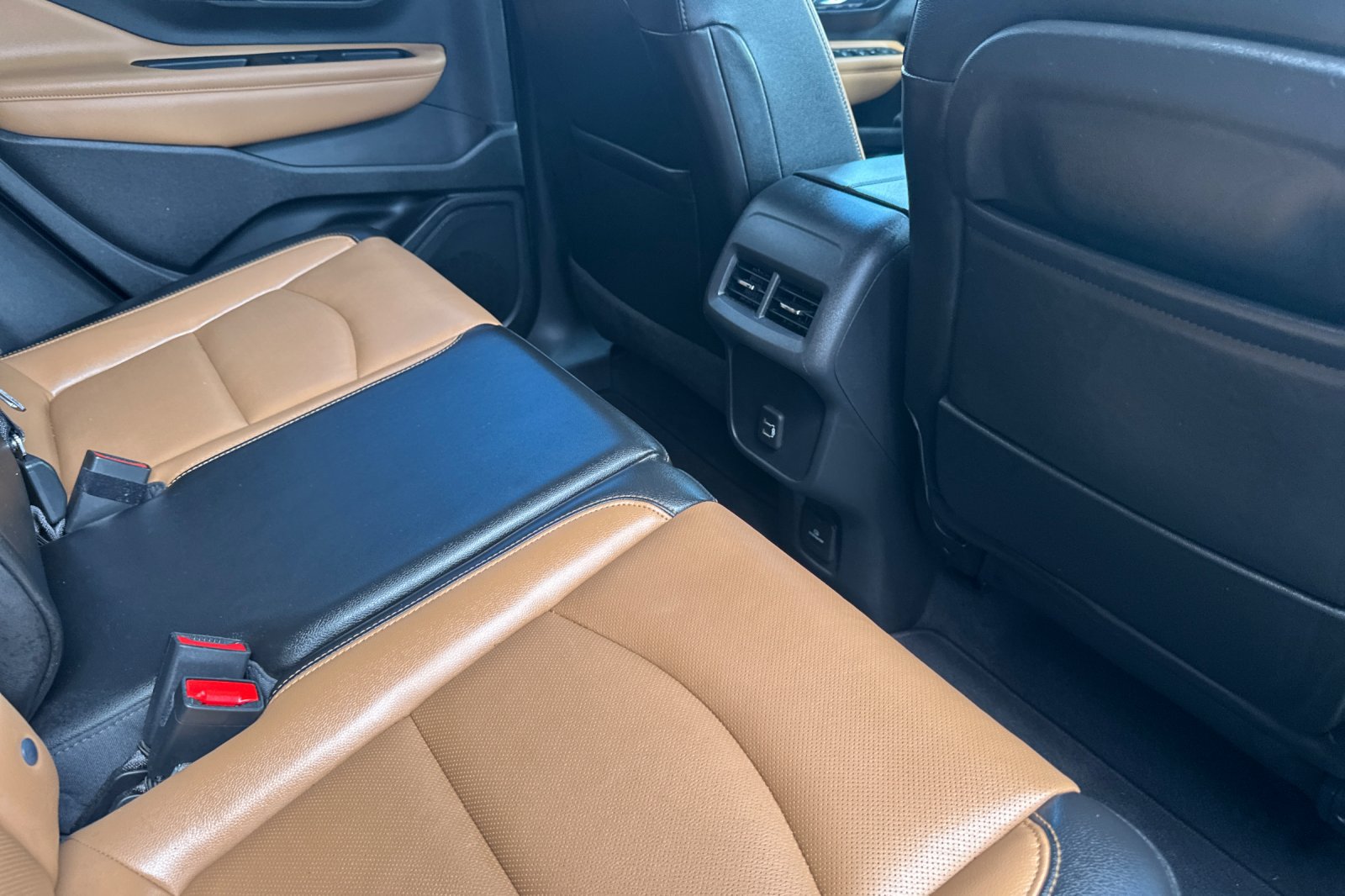 Used 2021 GMC Terrain SLT AWD/4WD image 18
