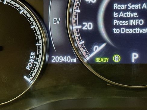 Used 2025 MAZDA CX-50 AWD 2.5 Hybrid w/ Premium Pkg image 19