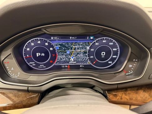 Used 2019 Audi Q5 2.0T Premium Plus AWD/4WD image 28