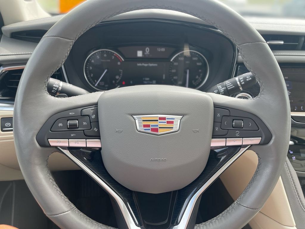 Certified 2024 Cadillac XT6 Premium Luxury w/ LPO, Floor Liner Package AWD/4WD image 11