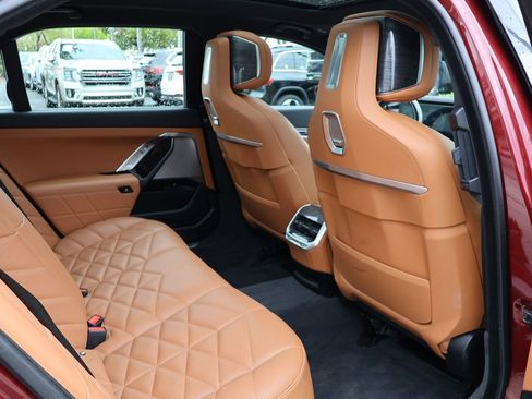 Used 2023 BMW 740i RWD image 38