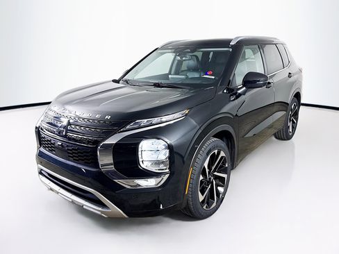 Used 2024 Mitsubishi Outlander SEL image 4