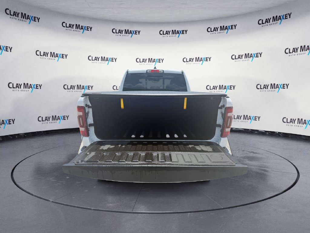 Used 2022 RAM 1500 Laramie AWD/4WD image 16