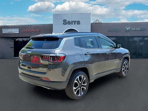 Used 2023 Jeep Compass Limited AWD/4WD image 7