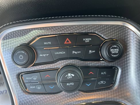 Used 2019 Dodge Challenger SRT Hellcat Redeye image 18