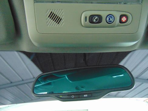 Used 2013 Chevrolet Captiva Sport LT image 16