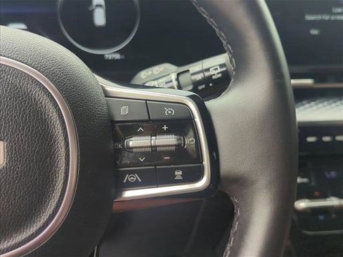 Used 2024 Kia Carnival SX Prestige FWD image 17