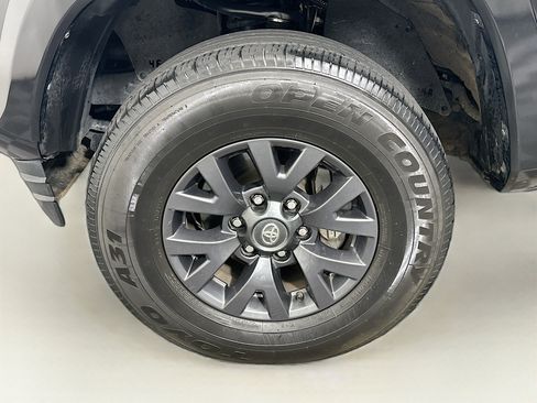 Used 2023 Toyota Tacoma SR5 image 11