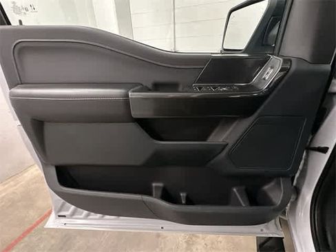 Certified 2021 Ford F150 XLT w/ Equipment Group 302A High image 18