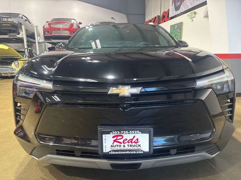 Used 2024 Chevrolet Blazer EV LT AWD/4WD image 49