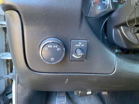 Used 2015 GMC Savana 2500 image 28