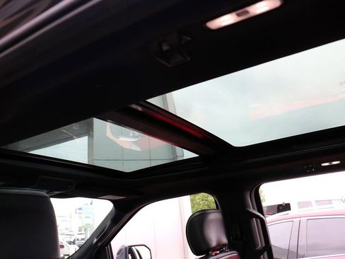 Used 2018 Ford F150 Platinum w/ Equipment Group 701A Luxury image 29