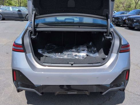 New 2026 BMW i5 eDrive40 w/ M Sport Package image 36