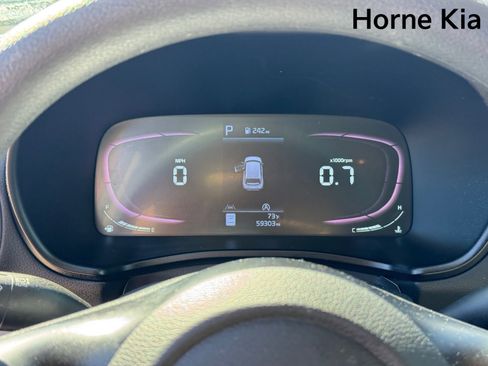 Certified 2024 Kia Soul LX image 17