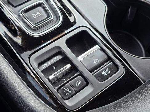 Used 2024 Honda Pilot EX-L image 33