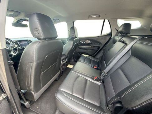 Used 2024 GMC Terrain SLT FWD image 27