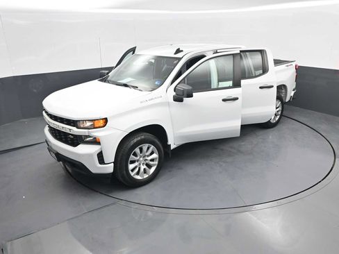 Used 2022 Chevrolet Silverado 1500 Custom AWD/4WD image 38