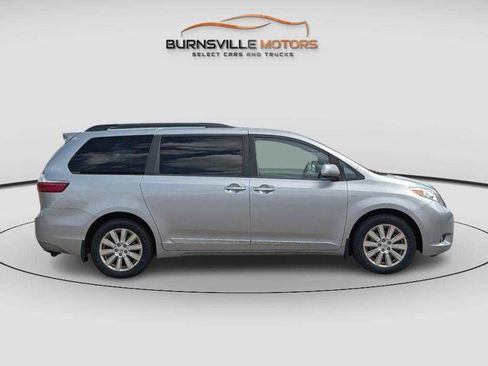 Used 2017 Toyota Sienna XLE Premium w/ Protection Package AWD/4WD image 8