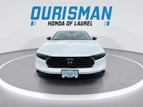 New 2025 Honda Accord SE image 3