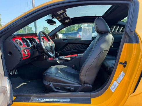 Used 2012 Ford Mustang Premium w/ V6 Coupe Accessory Pkg 1 RWD image 13