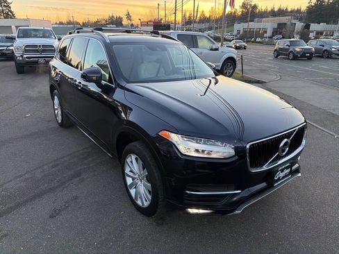 Used 2016 Volvo XC90 T6 Momentum w/ Momentum Plus Package image 11