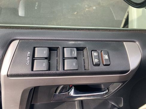Used 2020 Toyota 4Runner Limited AWD/4WD image 12