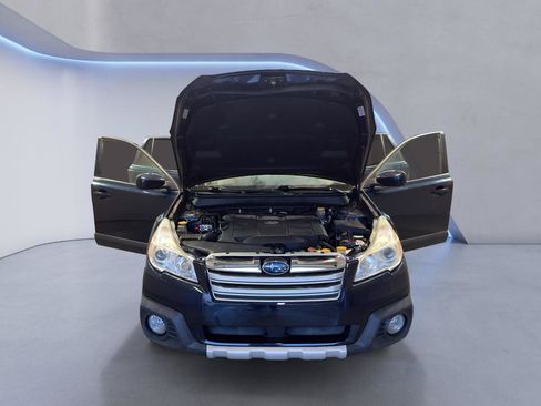 Used 2014 Subaru Outback 3.6R Limited AWD/4WD image 10