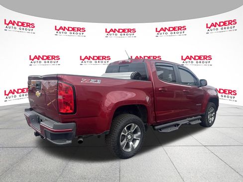 Used 2019 Chevrolet Colorado Z71 AWD/4WD image 3
