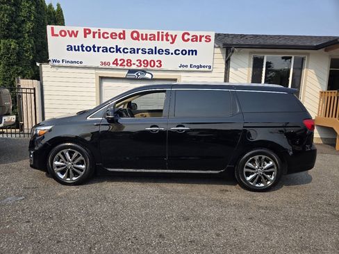 Used 2018 Kia Sedona SX Limited FWD image 2