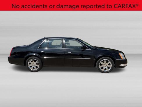Used 2008 Cadillac DTS Performance w/ Platinum Edition FWD image 3