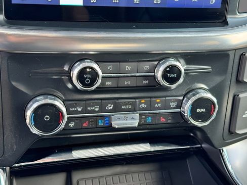 Used 2022 Ford F150 Lariat w/ Equipment Group 502A High image 22