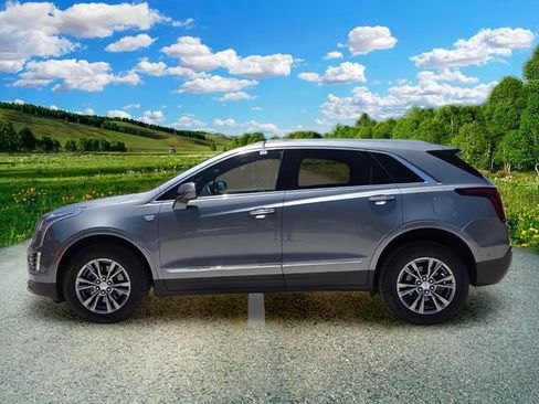 Used 2021 Cadillac XT5 Premium Luxury FWD image 3