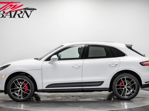 Used 2022 Porsche Macan S image 2
