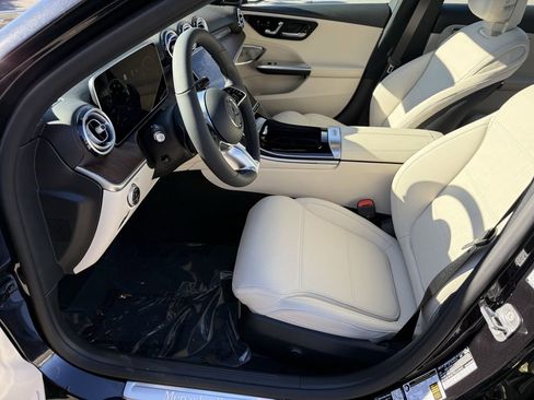 New 2026 Mercedes-Benz C 300 4MATIC Sedan image 9