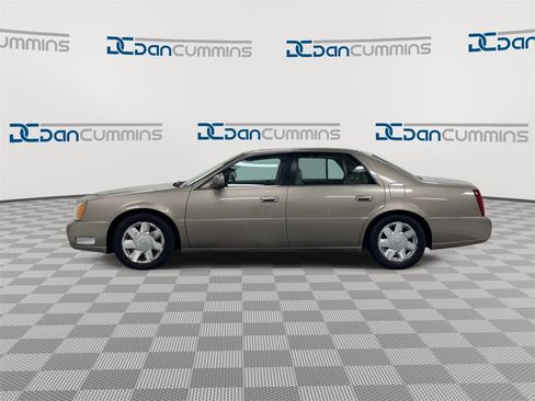 Used 2002 Cadillac De Ville DTS w/ Premium Equipment Pkg image 5
