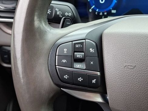 Used 2020 Ford Explorer Platinum w/ Premium Technology Package AWD/4WD image 28