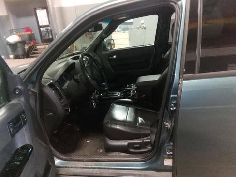 Used 2011 Ford Escape Limited w/ 302A Rapid Spec Order Code AWD/4WD image 23