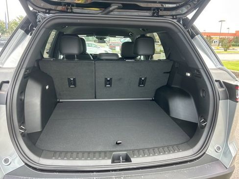 New 2026 Chevrolet Equinox LT w/ Convenience Package II image 30