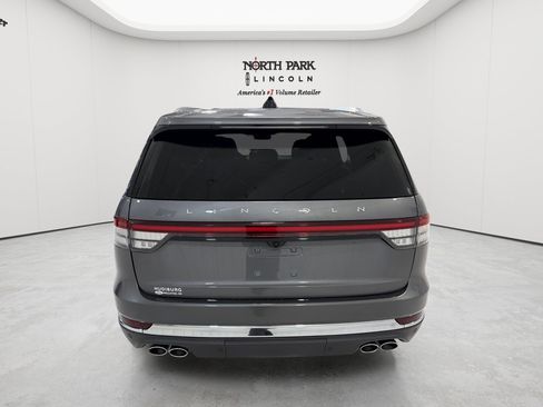 Used 2025 Lincoln Aviator Reserve w/ Equipment Group 201A AWD/4WD image 4