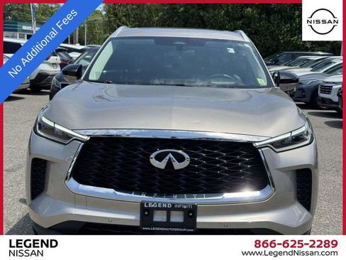 Used 2023 INFINITI QX60 Luxe w/ Vision Package AWD/4WD image 2