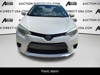 Used 2015 Toyota Corolla LE video 3
