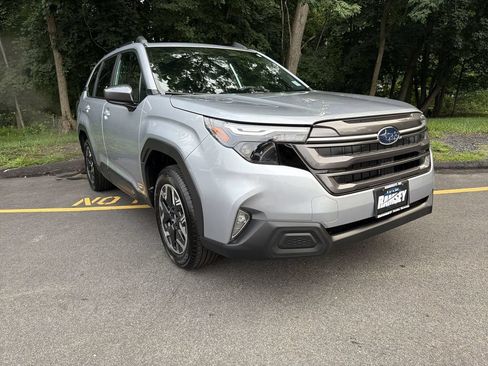 Certified 2026 Subaru Forester Premium AWD/4WD image 2