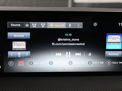 Used 2025 Nissan Kicks SR w/ Illumination Package FWD image 15